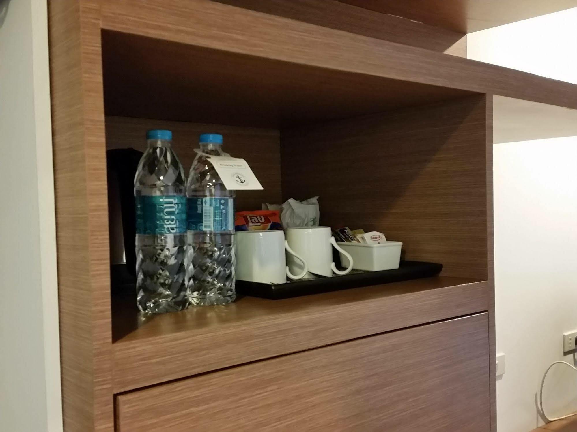 Nautical Inn Патая Екстериор снимка
